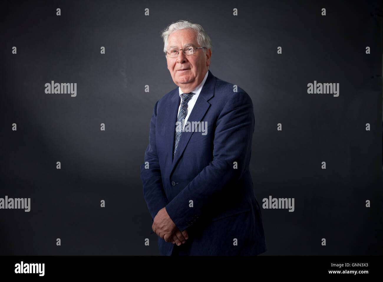 Mervyn King, ehemaliger Gouverneur der Bank of England und Schriftsteller das Edinburgh International Book Festival. Edinburgh, Schottland. 13. August 2016 Stockfoto