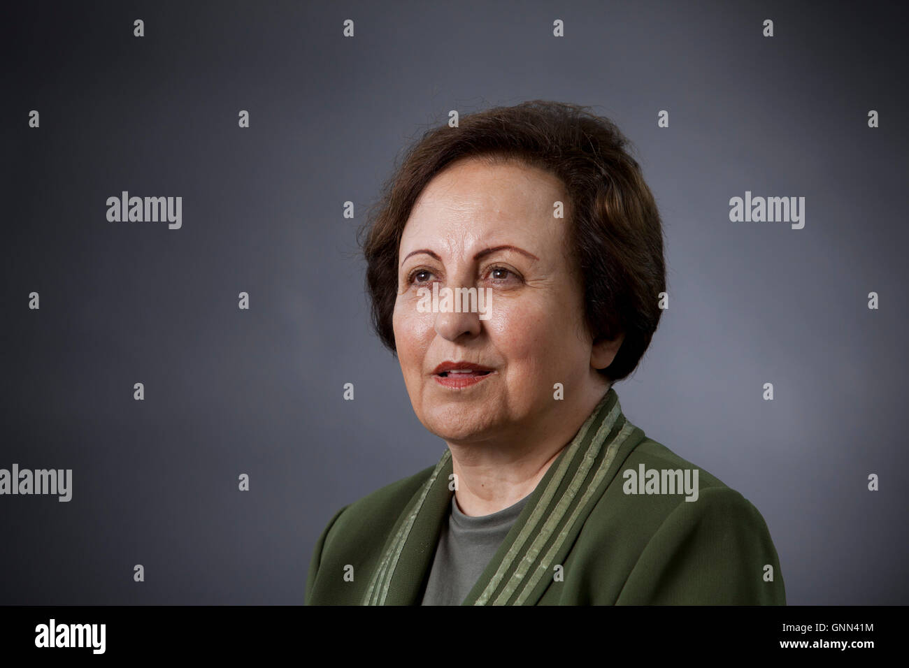 Shirin Ebadi, iranische Anwältin, ein ehemaliger Richter und Menschenrechts-Aktivisten auf dem Edinburgh International Book Festival. Edinburgh, Schottland. 13. August 2016 Stockfoto