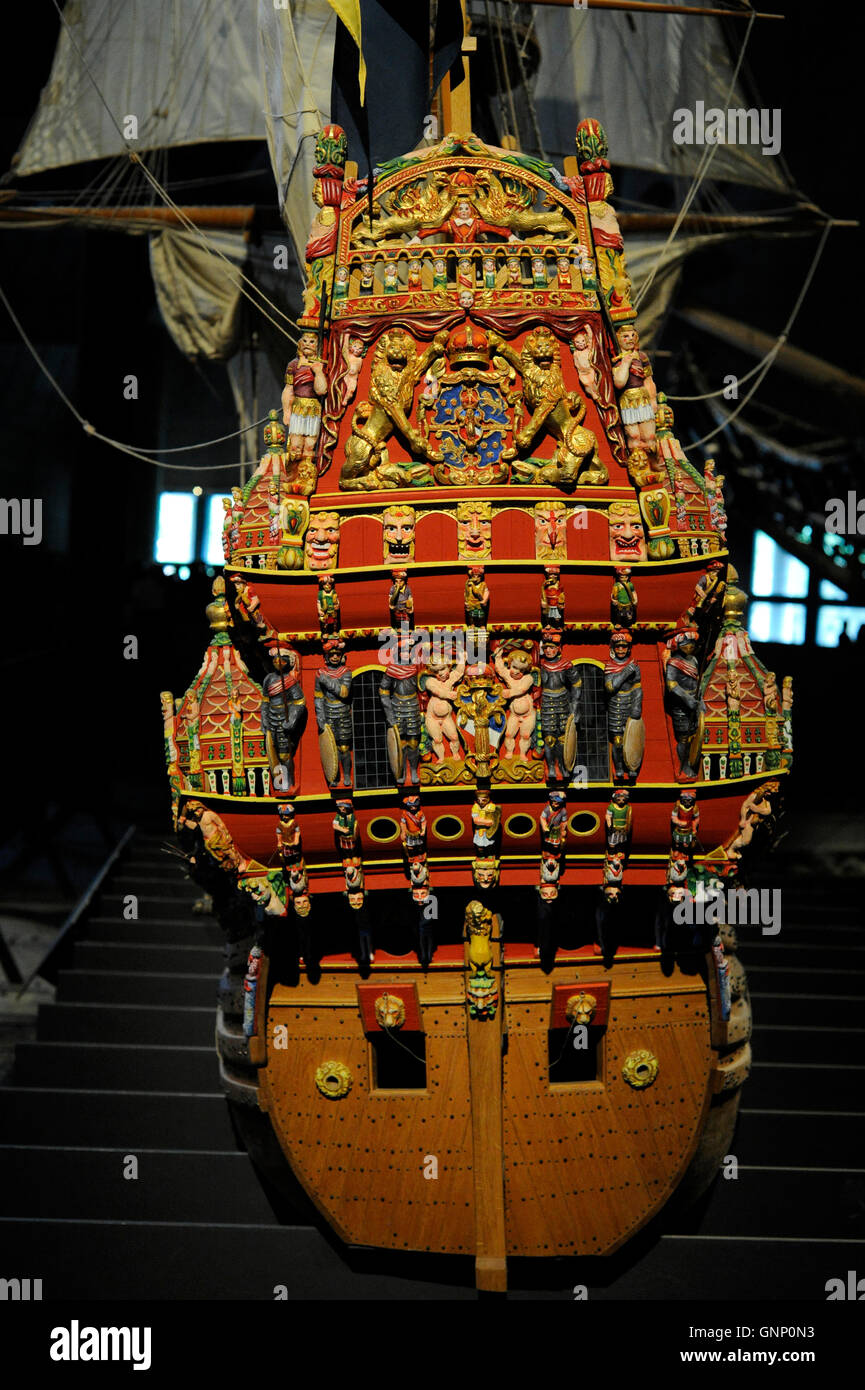 Kriegsschiff Vasa. Zwischen 1626-1628 erbaut. Skalieren Sie, 01:10. Zehn Segel gesetzt. Es ist 6,93 m lang und 4,75 m hoch. Stockholm. Schweden. Vasa-Museum. Stockfoto