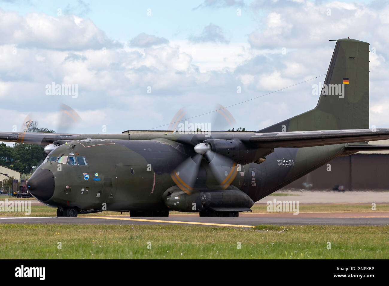 Deutsche Luftwaffe (Luftwaffe) Transall C - 160D Frachtflugzeugen Ankunft in RAF Fairford in Gloucestershire. Stockfoto