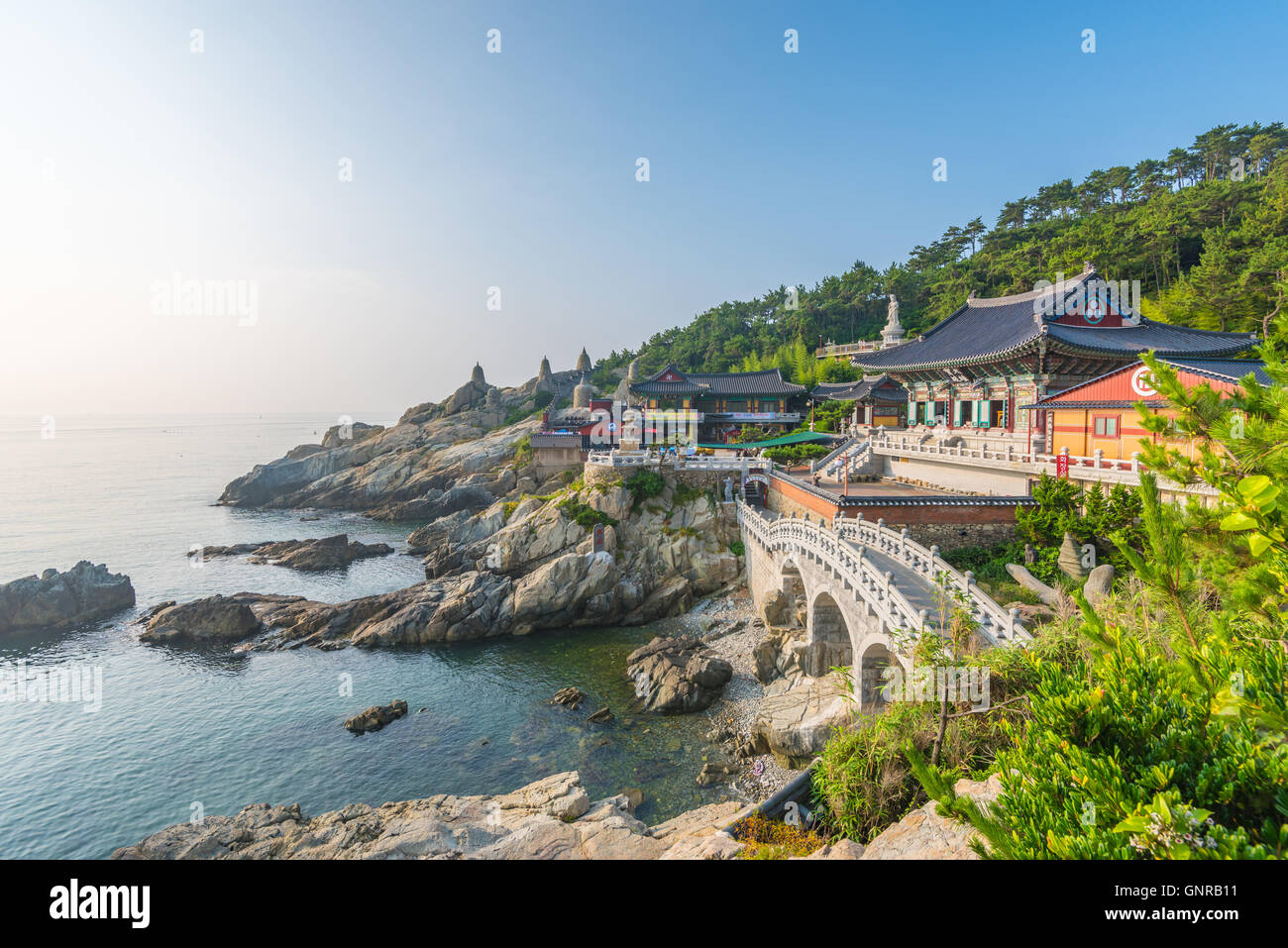 Haedong Yonggungsa Tempel in Busan, Südkorea. Stockfoto