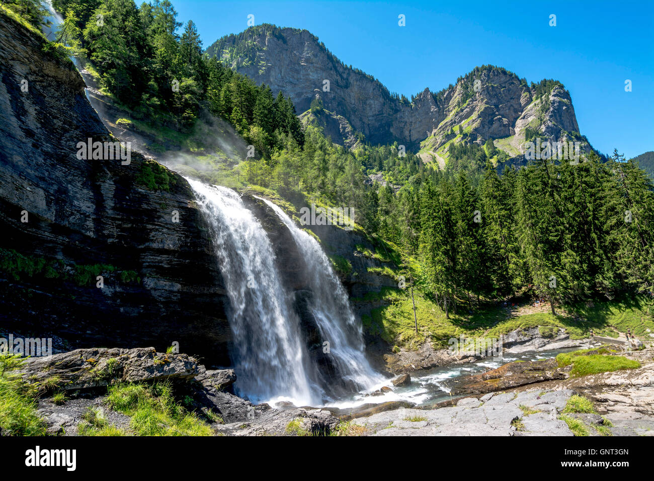 Rouget Wasserfall. SixtFerproCheval in der Nähe von Samoens. Rouget