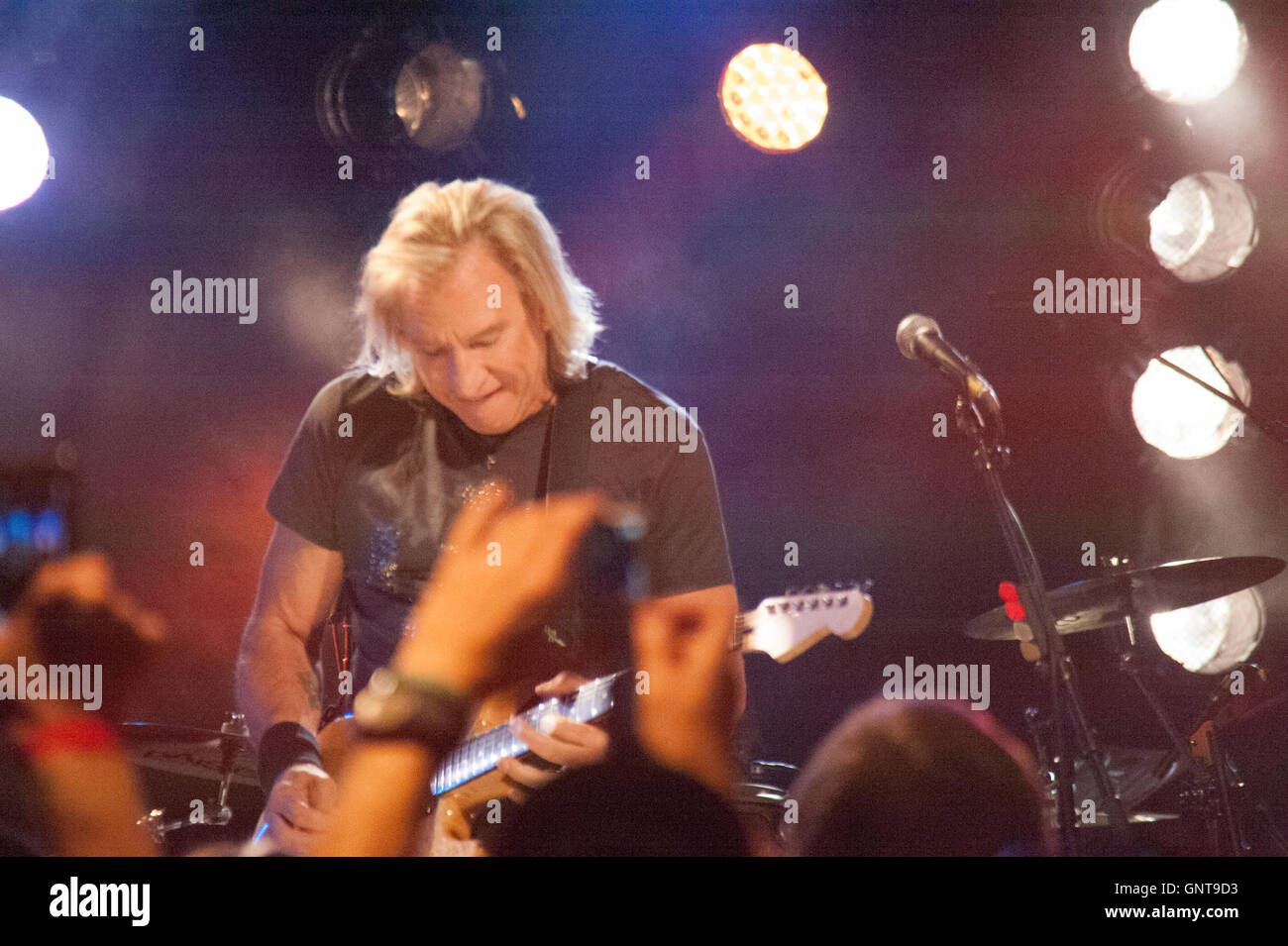 Joe Walsh am Q104 iHeartRadio Theater präsentiert von P.C. Richard & Sohn - 4. Juni 2012 Stockfoto