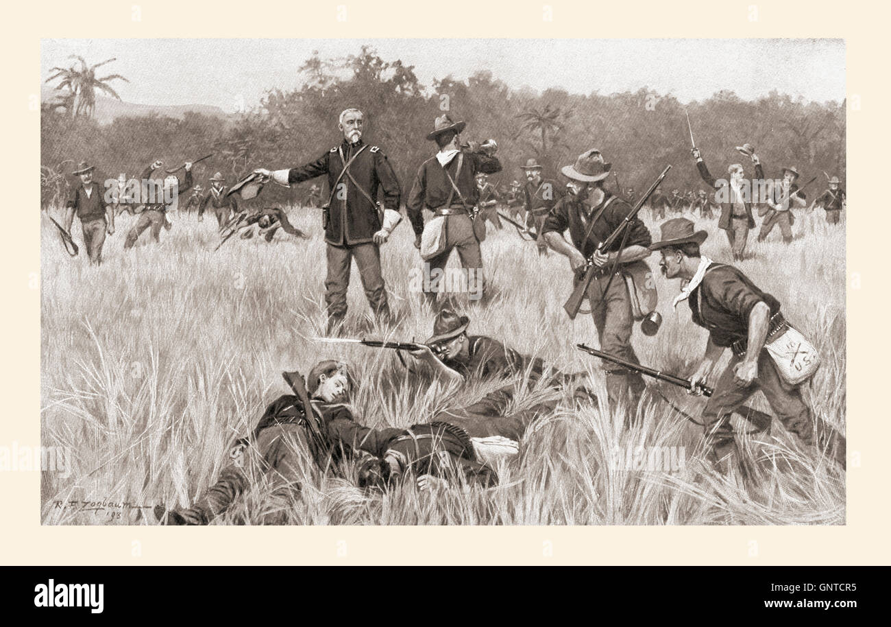 Allgemeine Hawkins bei der Schlacht von San Juan Hill, 1. Juli 1898, auch bekannt als die Schlacht um San Juan Höhen, während des Spanisch-Amerikanischen Krieges.   Hamilton Smith Hawkins, 1834 – 1910.   Vereinigte Staaten Armee Generalmajor während des Spanisch-Amerikanischen Krieges. Nach der Zeichnung von R.F. Zogbaum. Stockfoto