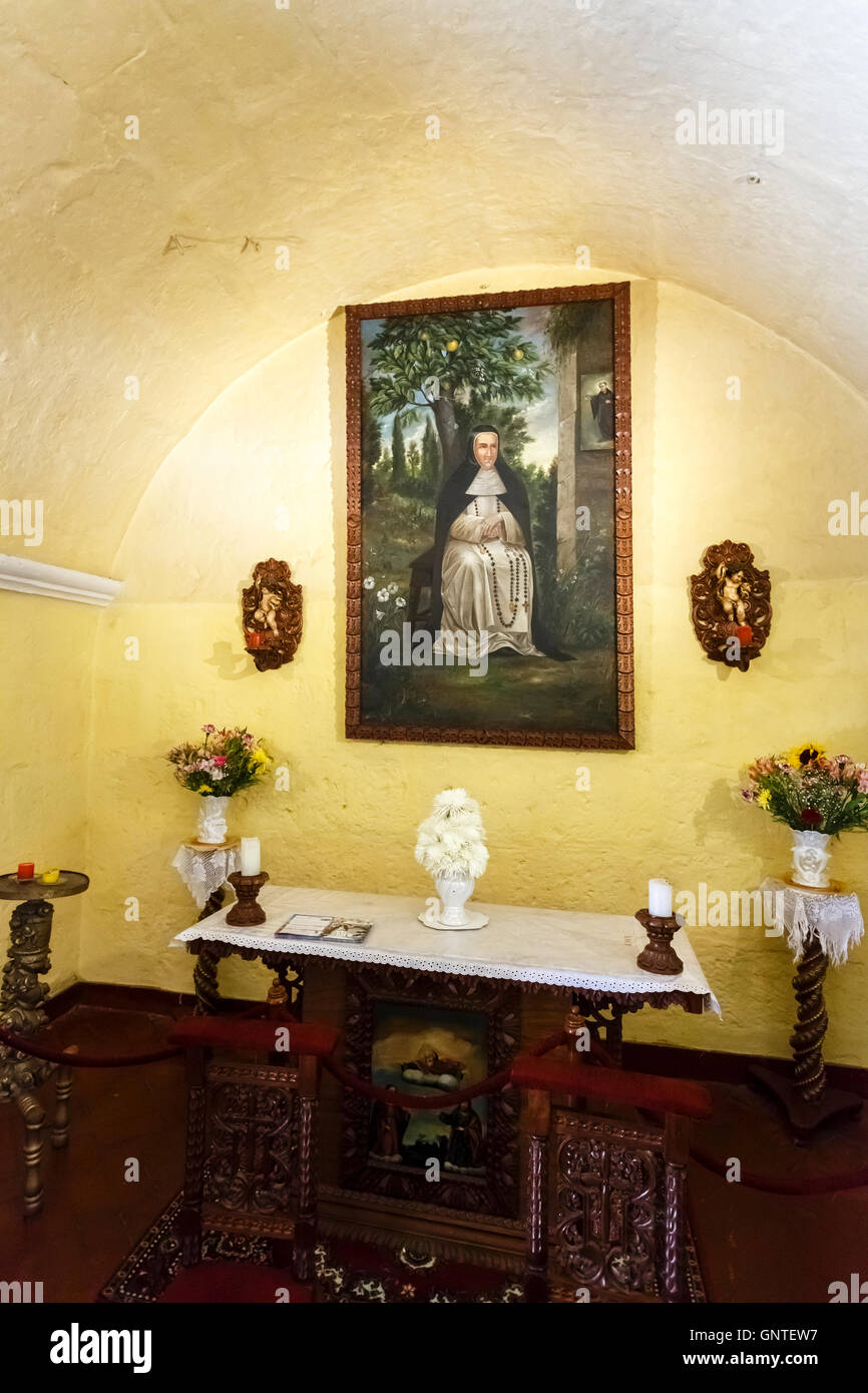 Zimmer und Porträt des Sankt Ana de Los Angeles Monteagudo, 15. Jahrhundert Nonne in Santa Catalina Convent in Arequipa, Peru Stockfoto