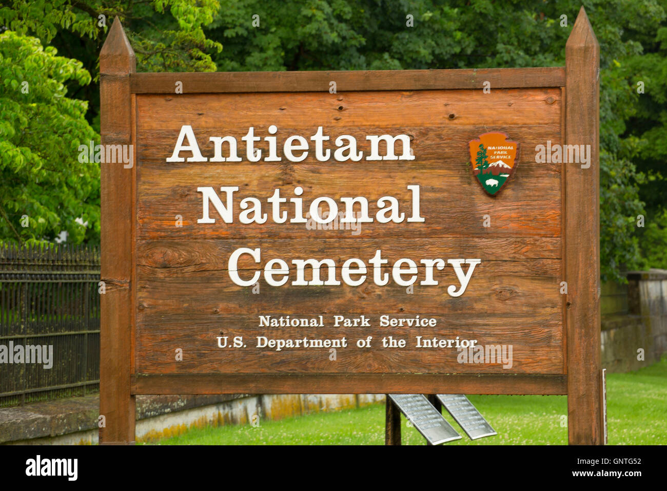 Ortseingangsschild, Antietam Staatsangehörig-Kirchhof, Maryland Stockfoto