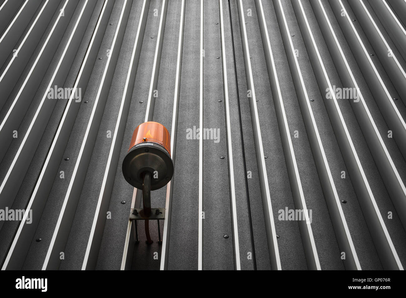 Notlicht auf der Fassade Stockfoto