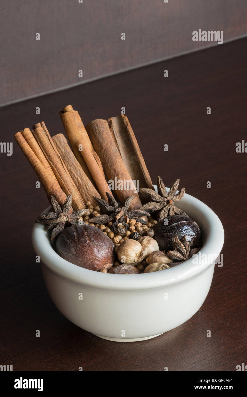 Aromatherapie Wellness Kräuter, Elemente und Zutaten. Stockfoto