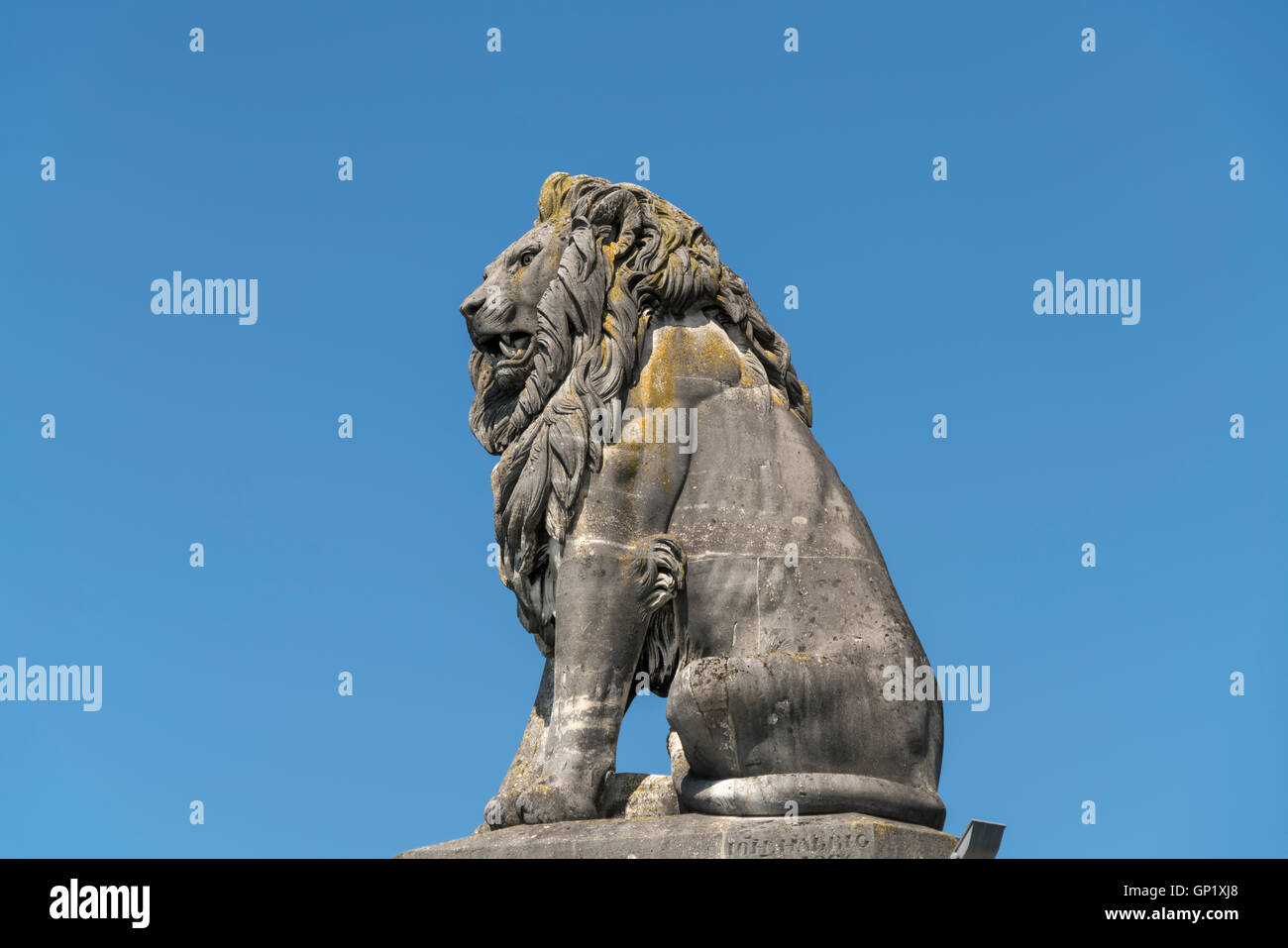 Bayerischer Löwe Skulptur an der Hafeneinfahrt in Lindau, Bayern, Deutschland Stockfoto