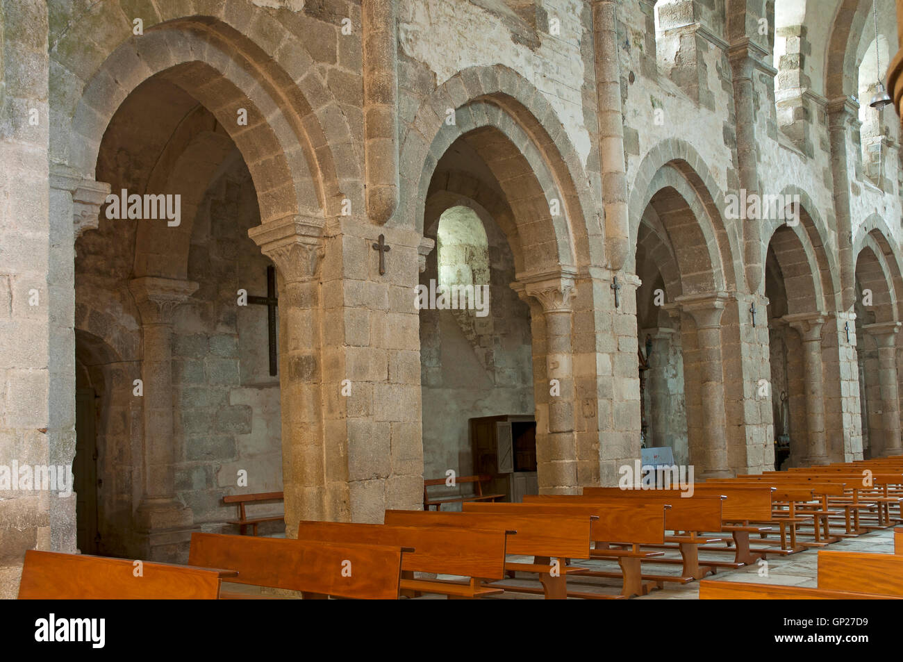 Die romanische Klosterkirche Santa Maria de Meira des 12. Jahrhunderts, Lugo Provinz, Region Galicien, Spanien, Europa Stockfoto