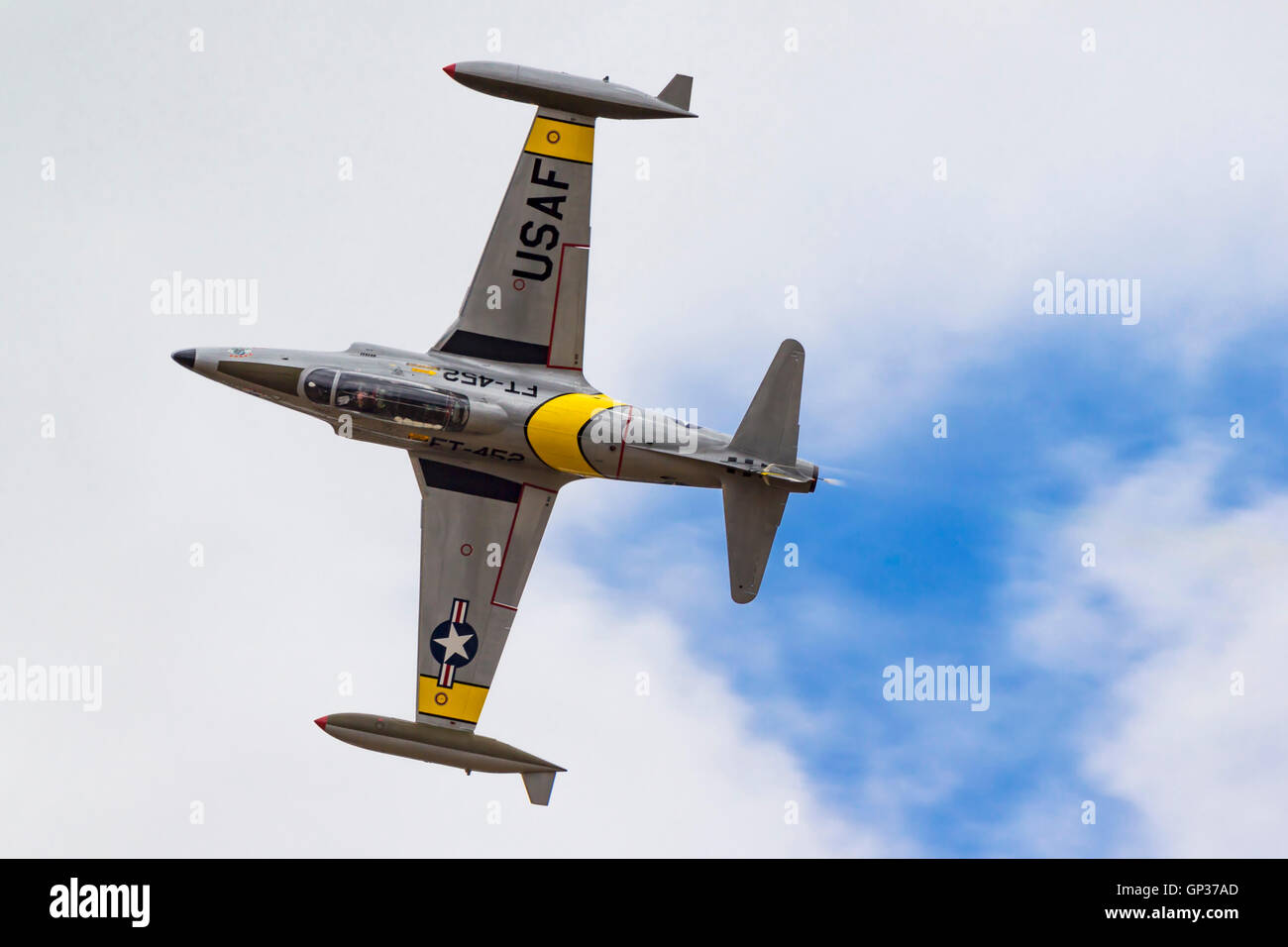 Greg Colyer Piloten eine Lockheed T-33 Shooting Star während einer 2016 Luft zeigen Leistung in Hillsboro, Oregon. Stockfoto