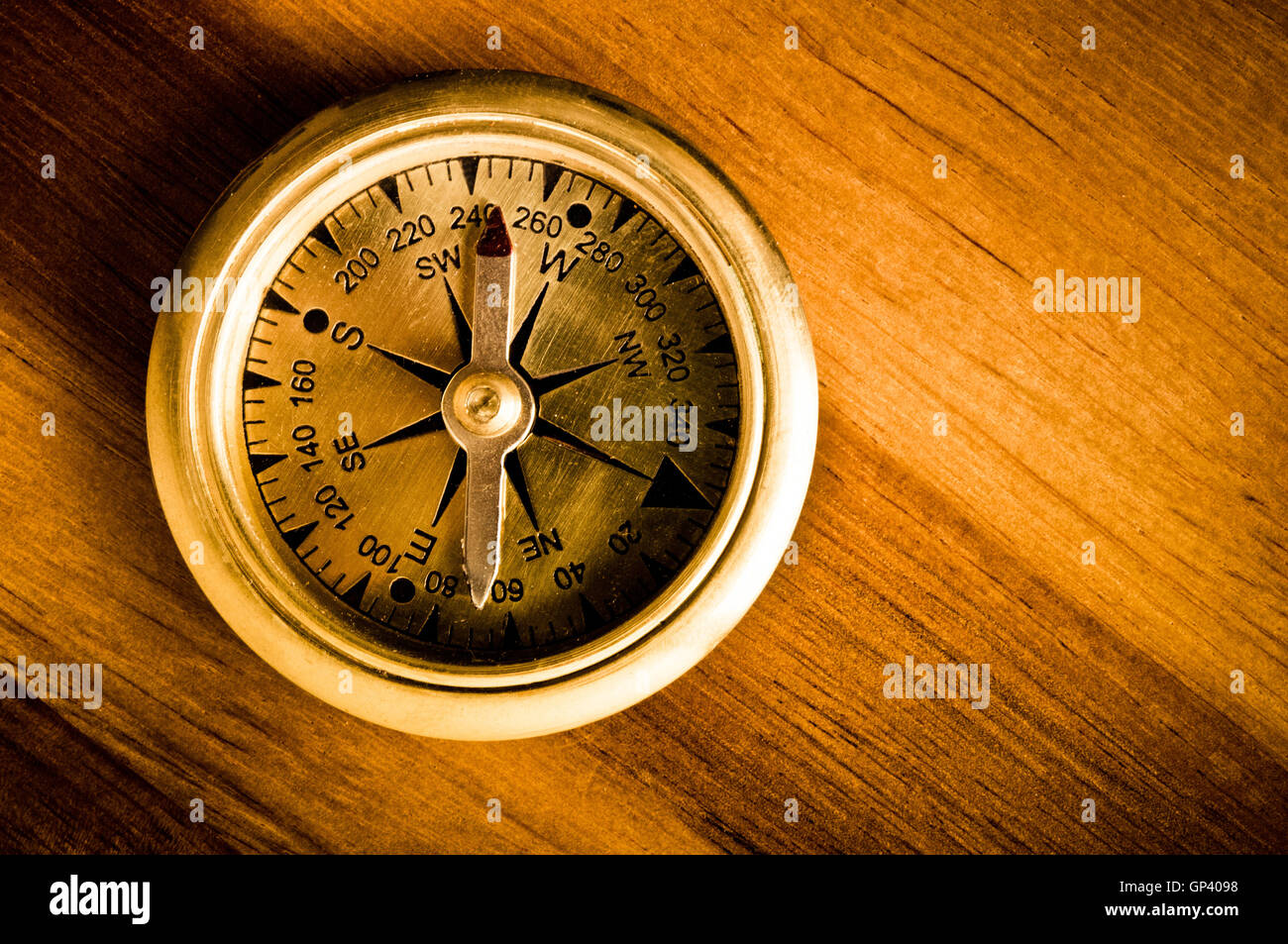 Kompass aus Messing Stockfoto