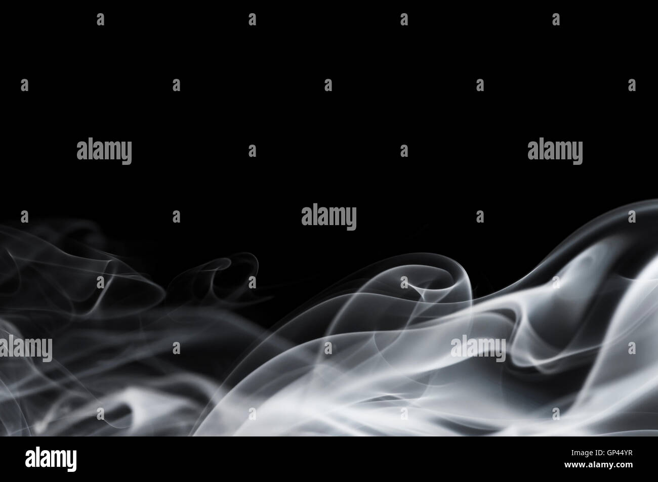 Abstrakte Rauch isoliert auf schwarz Stockfoto