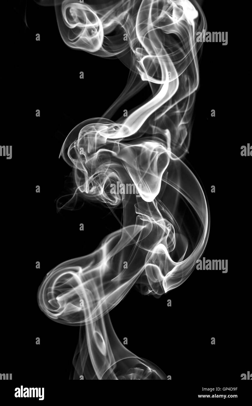 Abstrakte Rauch isoliert auf schwarz Stockfoto