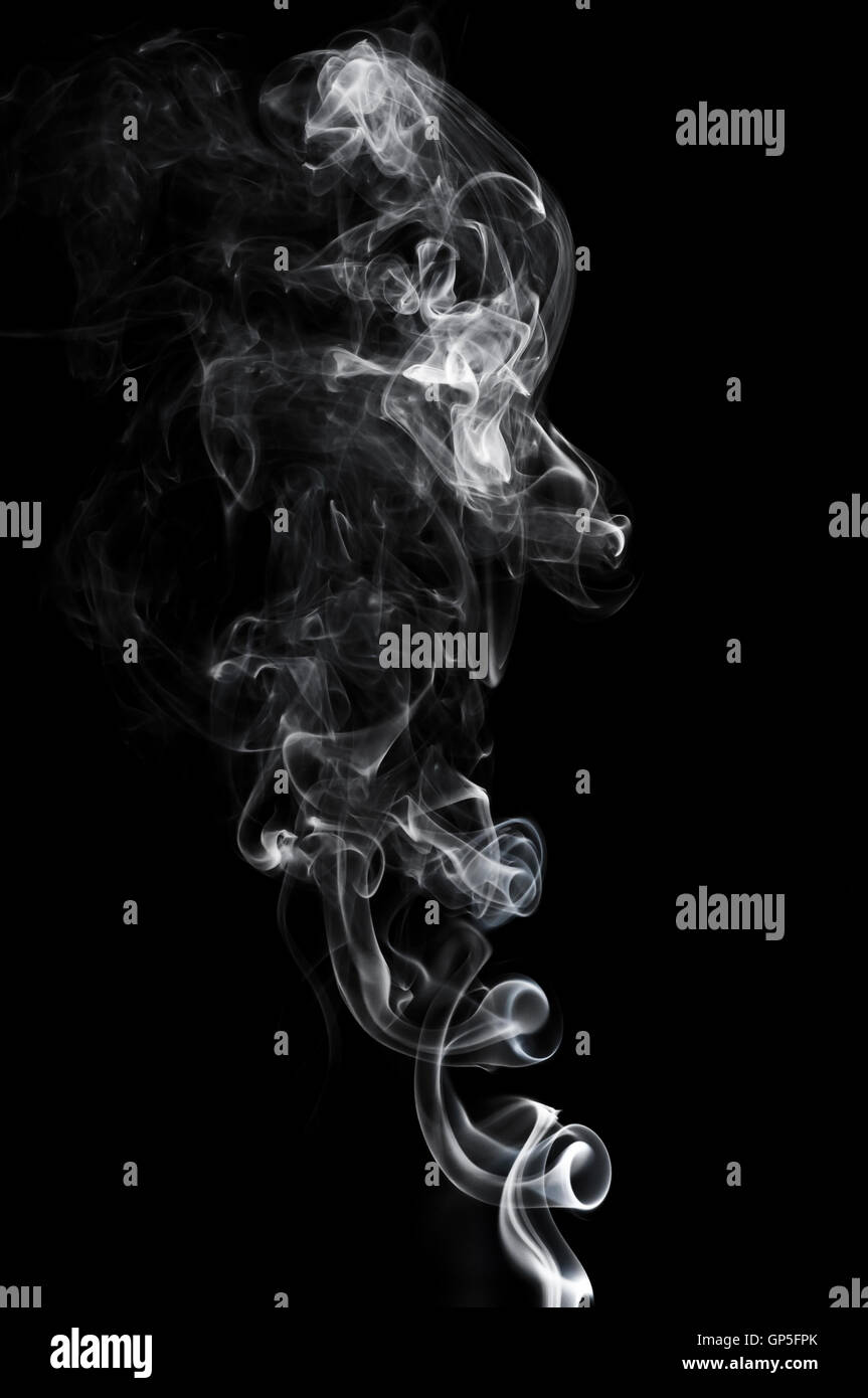 Abstrakte Rauch isoliert auf schwarz Stockfoto