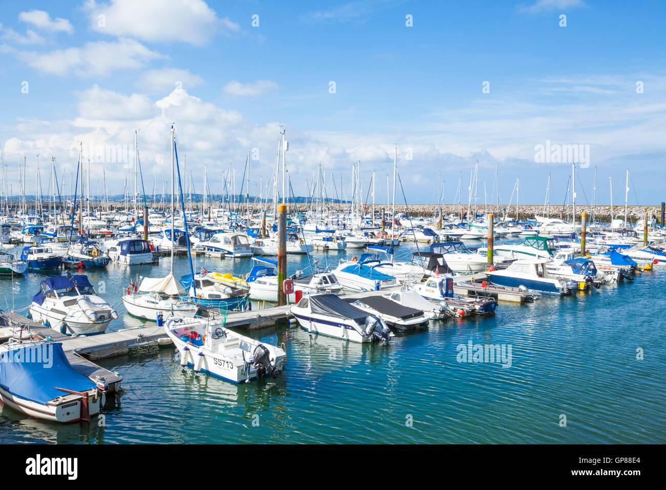 Brixham Hafen Brixham Devon Yachten und Vergnügungsboote in Brixham Marina Brixham Devon England GB Europa Stockfoto