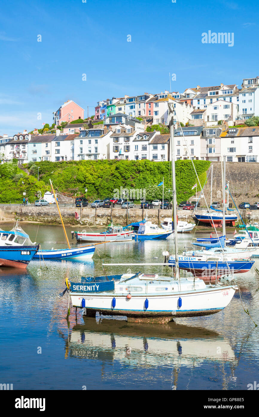 Brixham Hafen Brixham Devon - Yachten und Fischerboote Brixham Hafen Brixham Devon England GB Europa Stockfoto