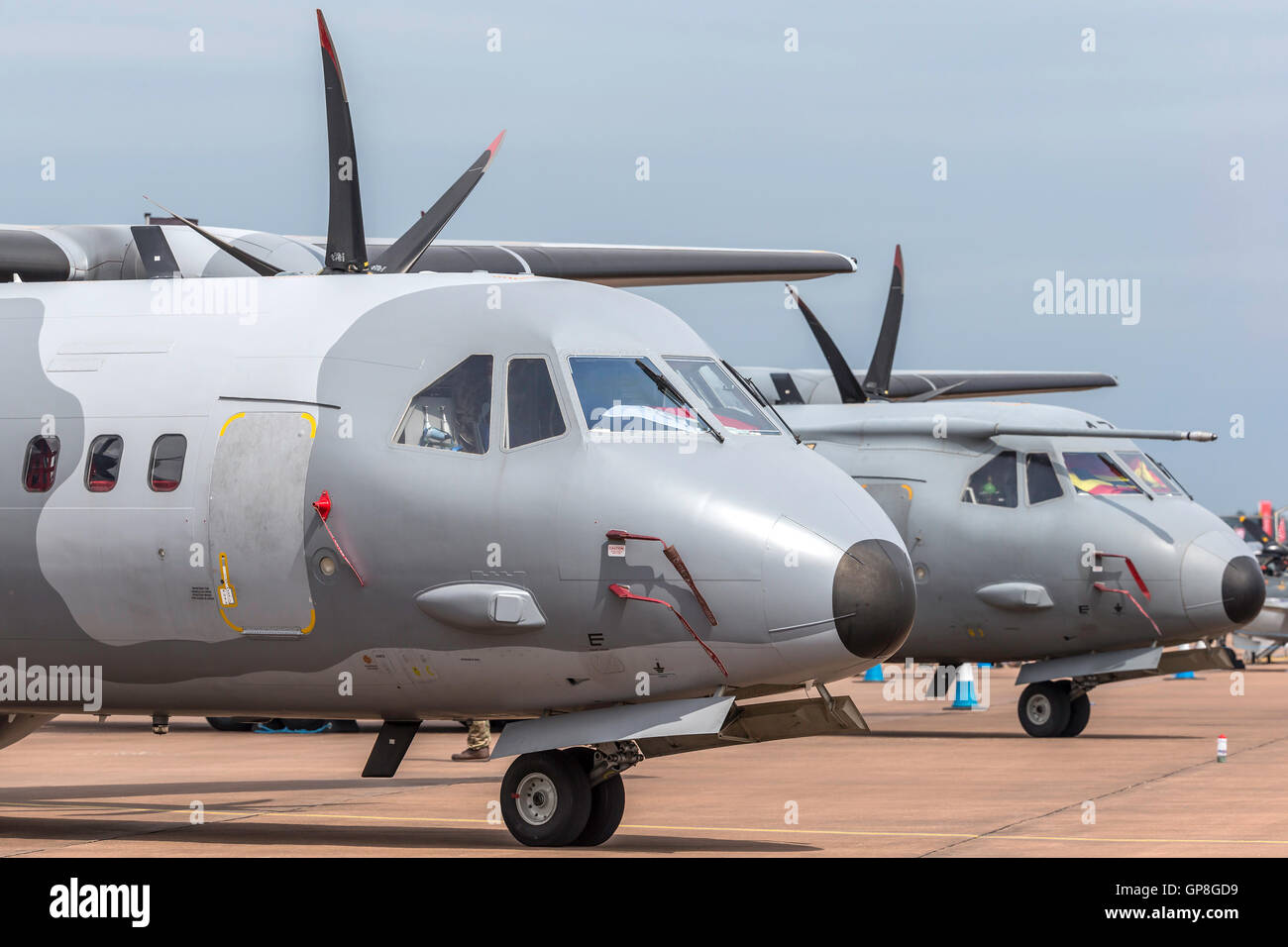 Polnische Luftwaffe (Sily Powietrzne) CASA C-295 Transportflugzeuge. Stockfoto