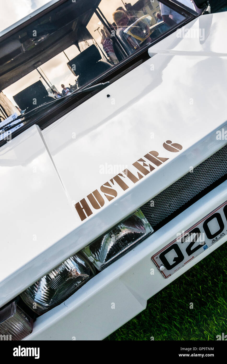 Hustler 6 6 Rädern Installationssatzauto, basierend auf einem Mini und entworfen von Aston Martin Lagonda William Towns. Stockfoto