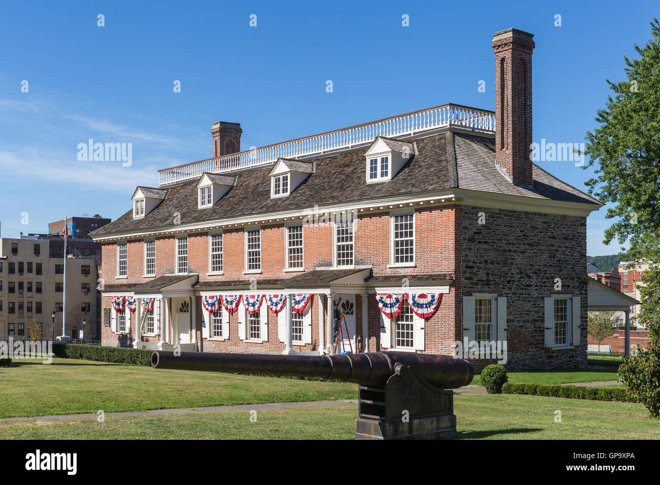 Der historische Kolonialzeit Philipse Manor Hall in der Innenstadt von Yonkers, New York. Stockfoto