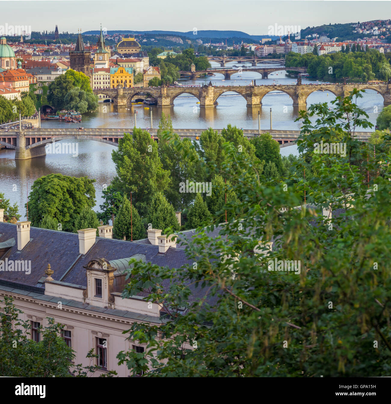 Prag ist die Hauptstadt der Tschechischen Republik. Es ist die größte Stadt des Landes und hat in der romanischen Zeit gegründet. Es Stockfoto