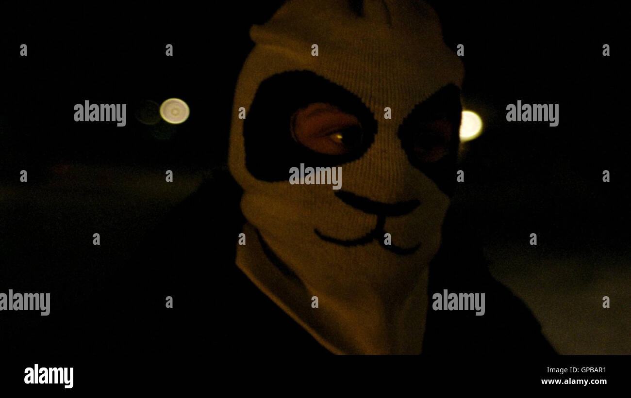 Ich bin nicht ist ein Serienmörder ein 2016 irischen übernatürlichen Thriller unter der Regie von Billy O'Brien und basiert auf Dan Wells' 2009 Roman des gleichen Namens.  Dieses Foto ist nur zu redaktionellen Zwecken und unterliegen dem Copyright von der Filmgesellschaft und/oder der Fotograf von dem Film oder der Firma zugeordnet und kann nur durch Veröffentlichungen im Zusammenhang mit der Förderung der oben genannten Film reproduziert werden. Eine obligatorische Gutschrift auf die Filmgesellschaft ist erforderlich. Der Fotograf sollte auch angerechnet werden, wenn bekannt. Stockfoto