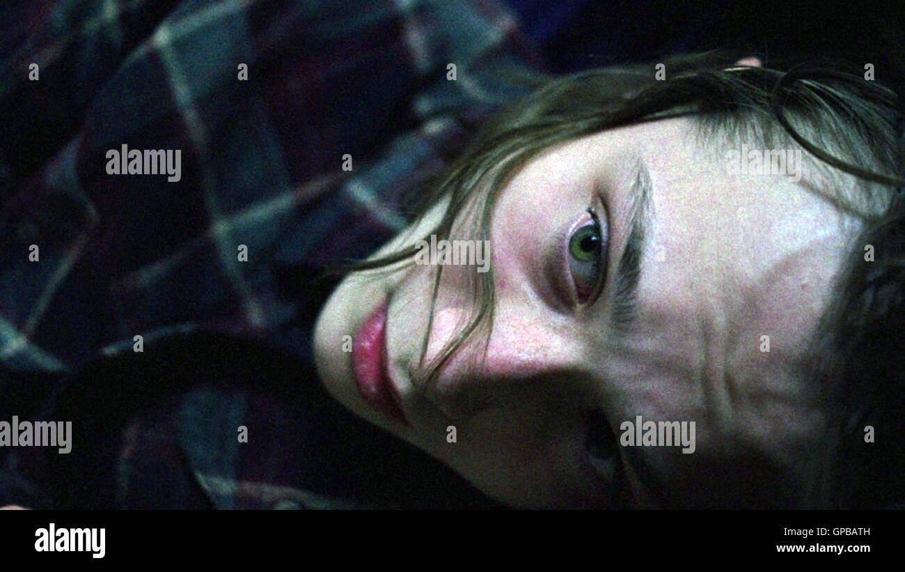 Ich bin nicht ist ein Serienmörder ein 2016 irischen übernatürlichen Thriller unter der Regie von Billy O'Brien und basiert auf Dan Wells' 2009 Roman des gleichen Namens.  Dieses Foto ist nur zu redaktionellen Zwecken und unterliegen dem Copyright von der Filmgesellschaft und/oder der Fotograf von dem Film oder der Firma zugeordnet und kann nur durch Veröffentlichungen im Zusammenhang mit der Förderung der oben genannten Film reproduziert werden. Eine obligatorische Gutschrift auf die Filmgesellschaft ist erforderlich. Der Fotograf sollte auch angerechnet werden, wenn bekannt. Stockfoto