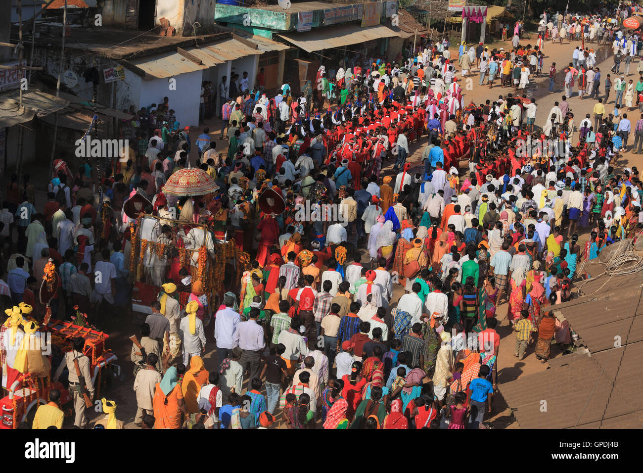 König führt dussehra Festival Prozession, Jagdalpur, Bastar, Chhattisgarh, Indien, Asien Stockfoto