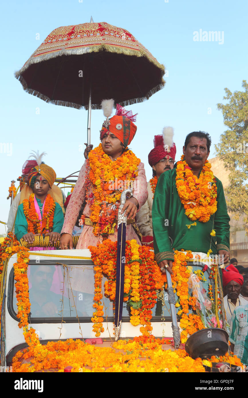 König führt dussehra Festival Prozession, Jagdalpur, Bastar, Chhattisgarh, Indien, Asien Stockfoto