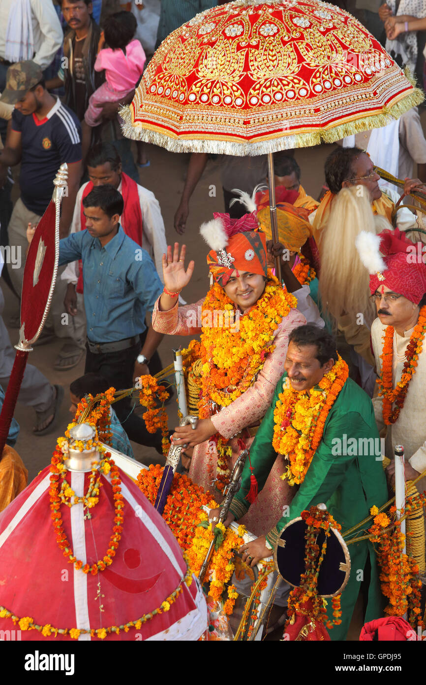 König führt dussehra Festival Prozession, Jagdalpur, Bastar, Chhattisgarh, Indien, Asien Stockfoto