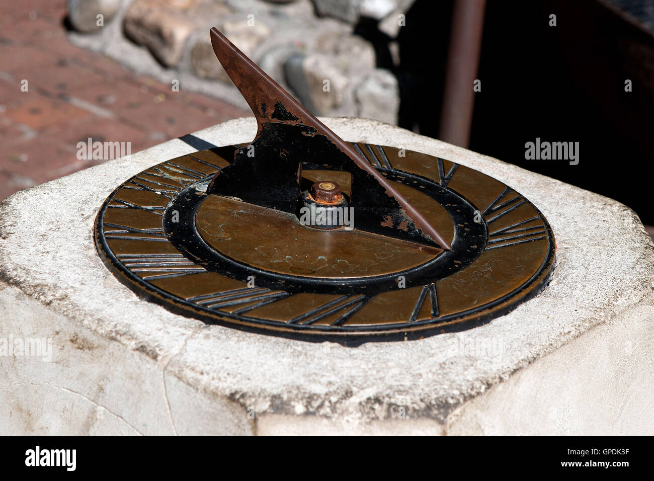 Sonnenuhr auf Olivera Street, Los Angeles, California, Vereinigte Staaten von Amerika Stockfoto