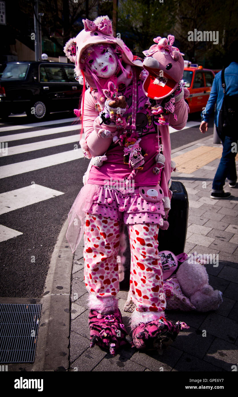 Ein Cosplayer im Bereich Harajuku in Tokio, Japan Stockfoto