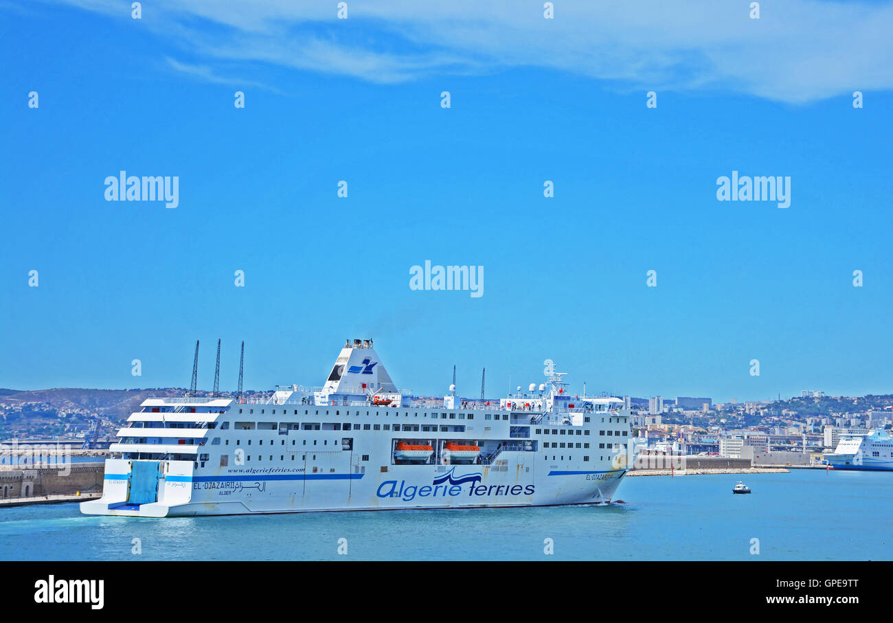 Fähre von Algerie Ferries Unternehmen in im Grand Port Maritime Marseille Bouches-du-Rhone Frankreich Stockfoto