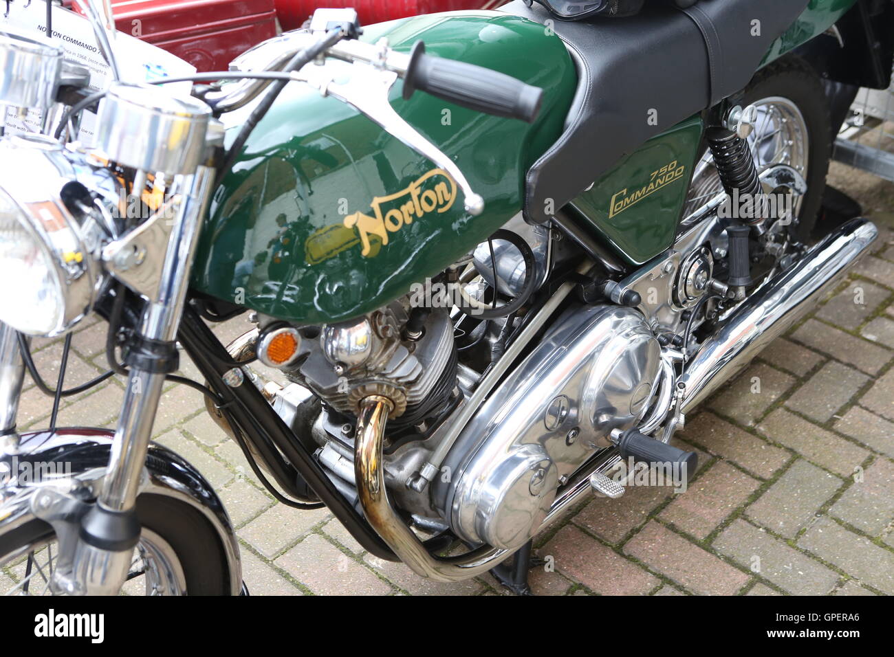 Grüne Norton Commando Motorrad Classic Stockfoto