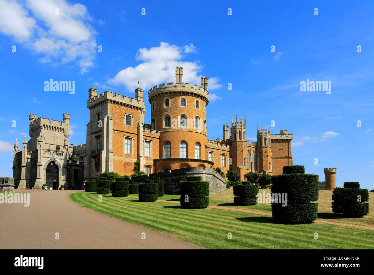 Sommer-Ansicht des Belvoir Castle, Grafschaft Leicestershire, England, UK Stockfoto