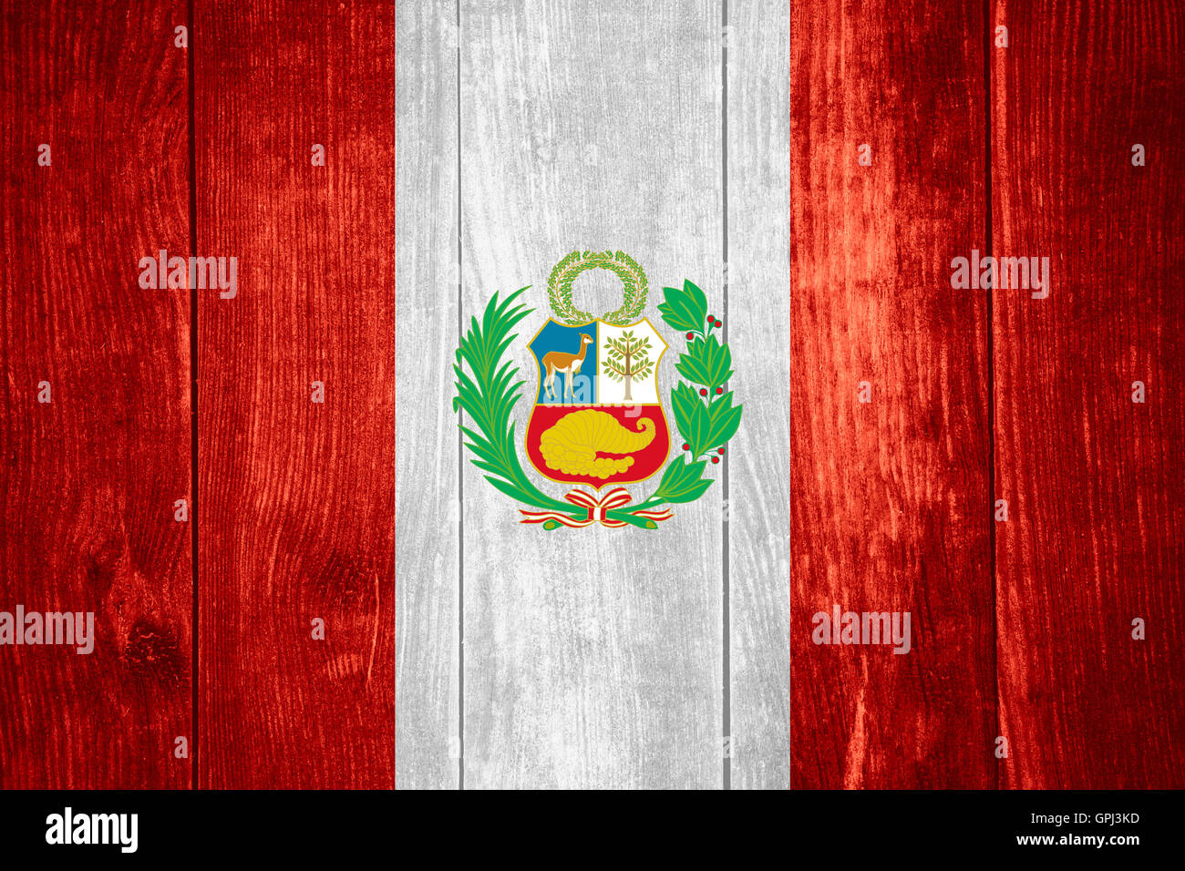 Flagge von Peru oder peruanischen Banner auf hölzernen Hintergrund Stockfoto