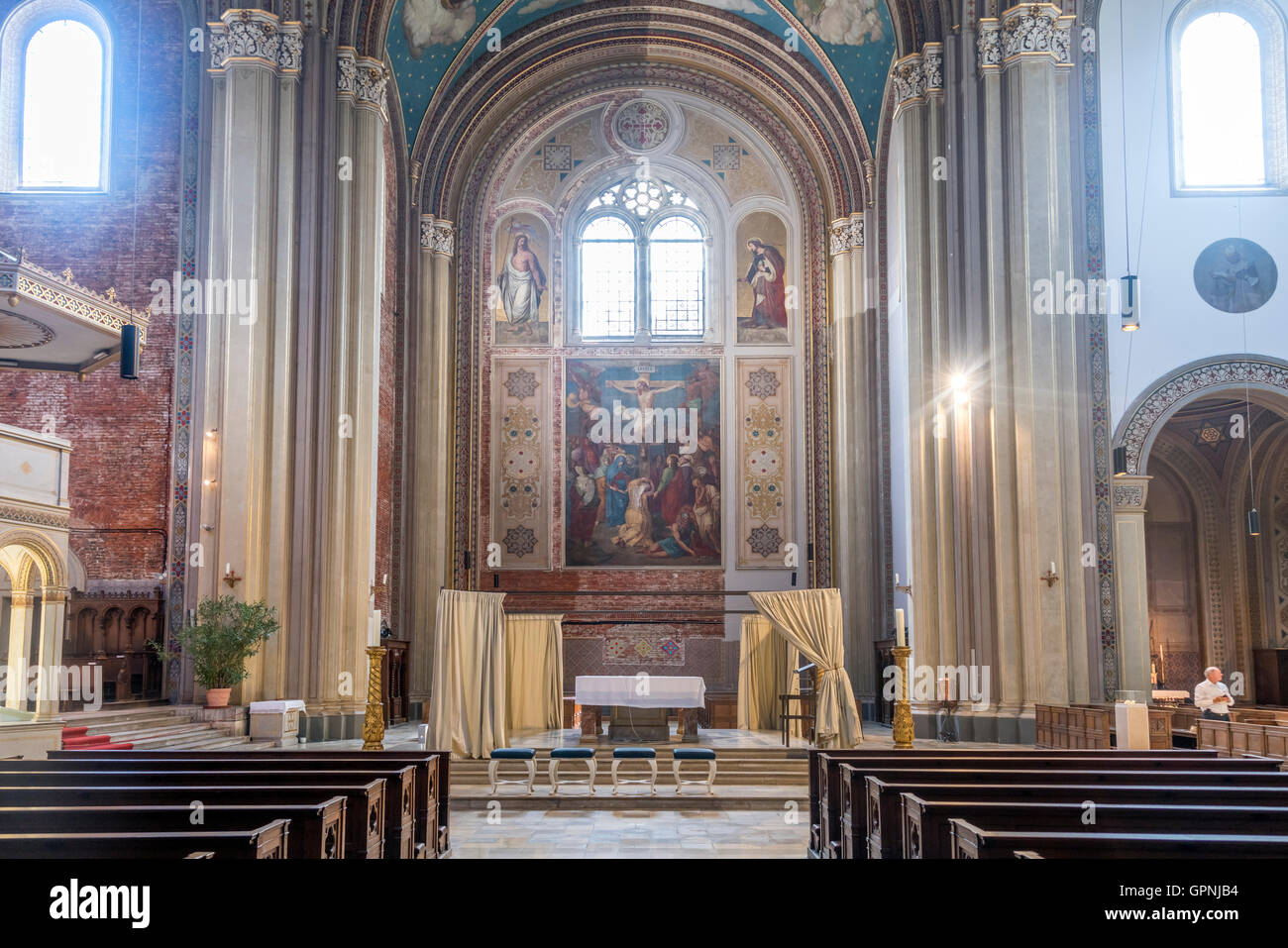Interieur und Altar Fresko der Kirche St. Louis oder der Ludwigskirche in München, Bayern, Deutschland Stockfoto