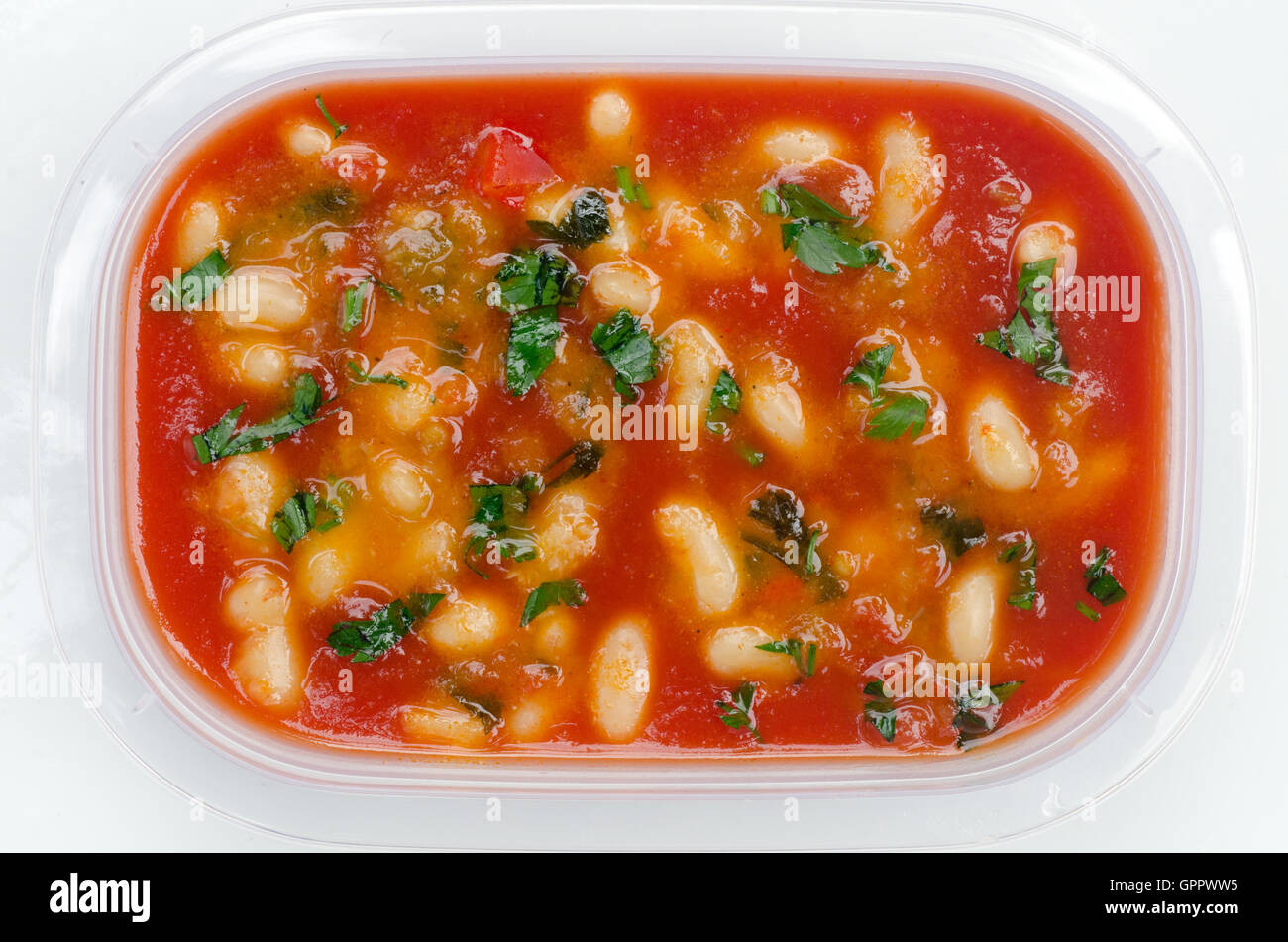 Bohnen mit Gemüse Suppe in Kunststoff-box Stockfoto