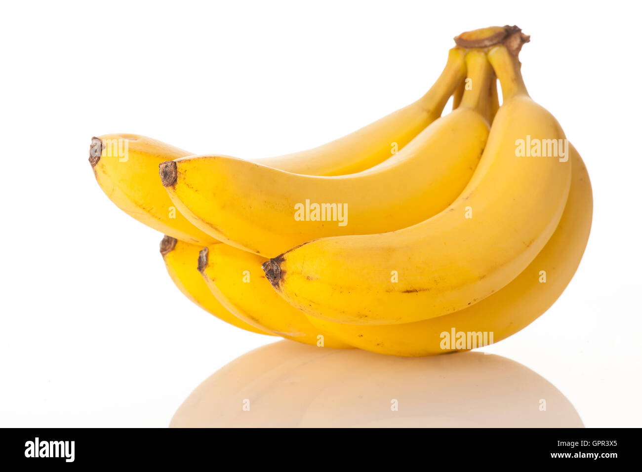 Frische Banane Haufen isoliert auf weiß Stockfoto