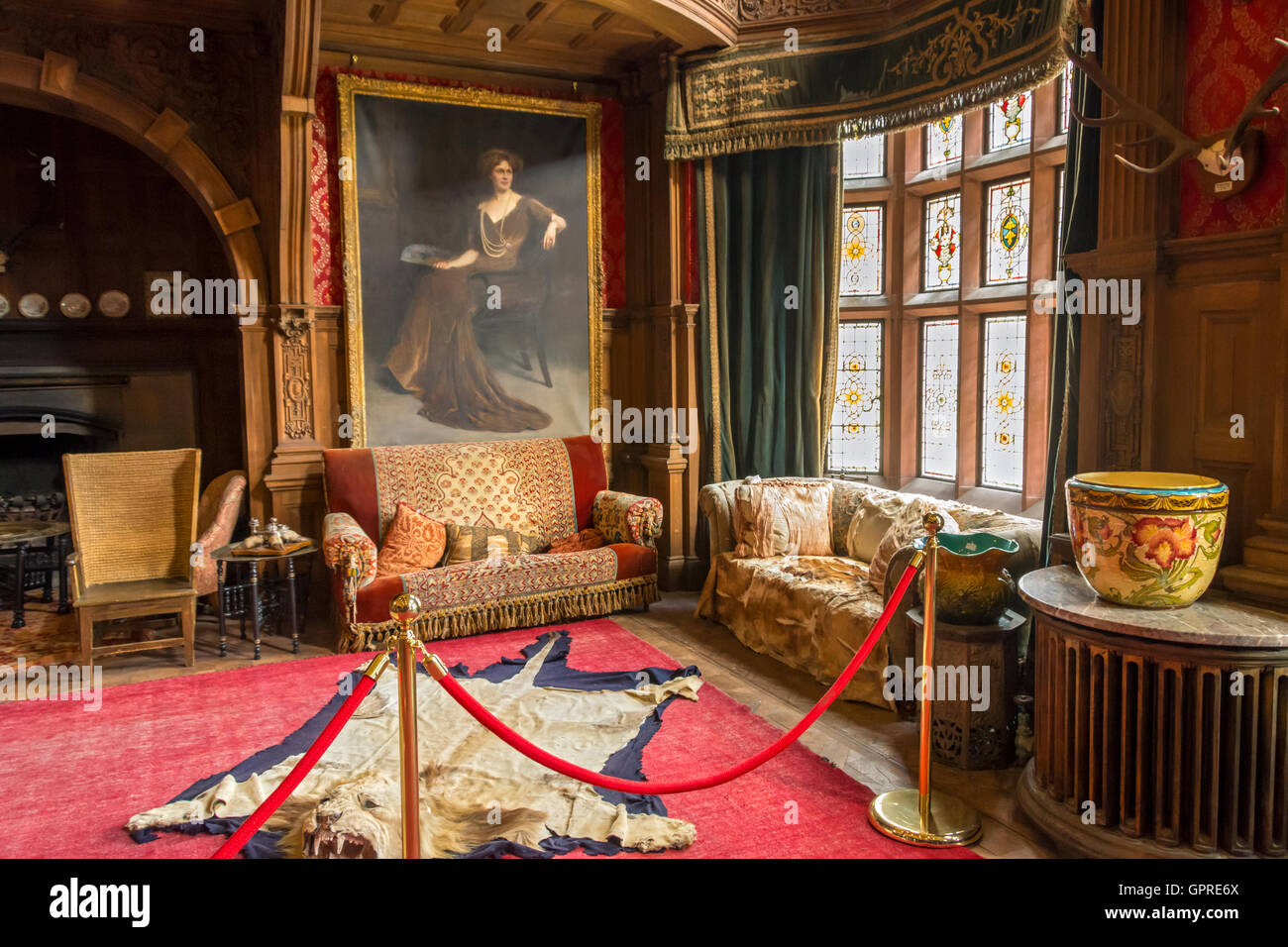 Der Prunksaal in Kinloch Castle, Isle of Rum, Scotland, UK Stockfoto