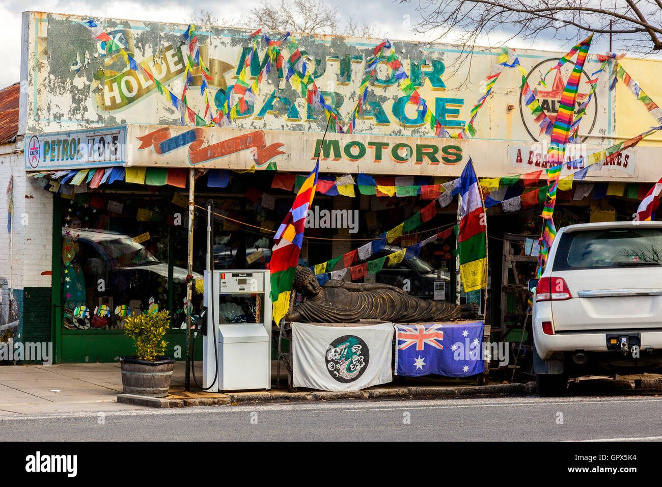 Nostalgische Garage Stockfotos & Nostalgische Garage Bilder - Alamy