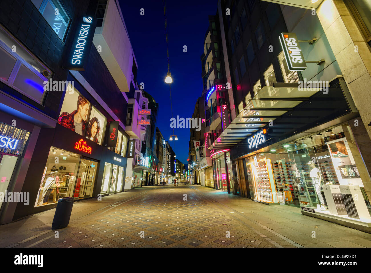 Dortmund Aug 31 Einige Schone Nacht Strassenansicht Der Dortmunder Innenstadt Auf 31 August 2016 In Dortmund Deutschland Stockfotografie Alamy