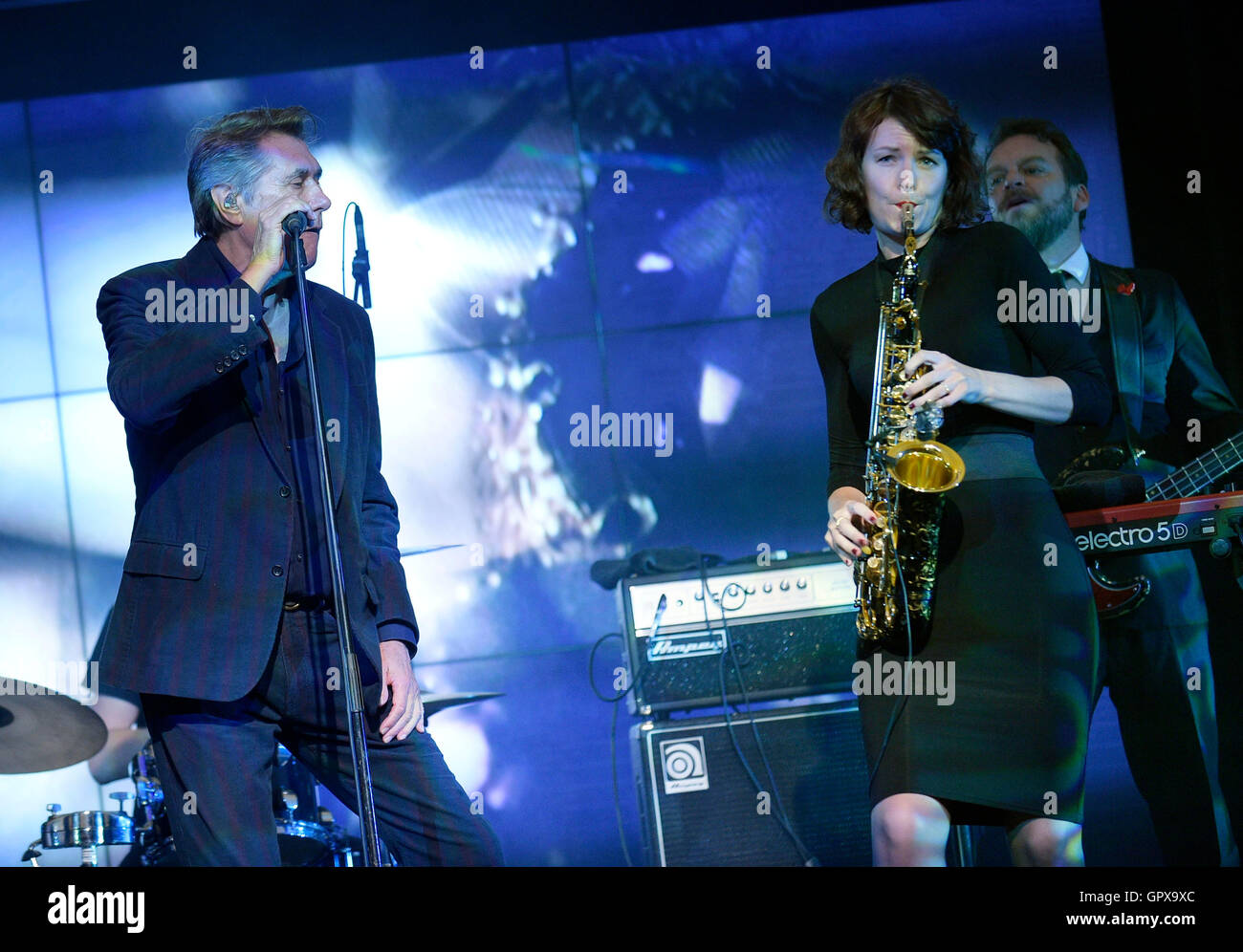 Bryan Ferry von Roxy Music Vorformen bei einem corporate auftritt. Stockfoto