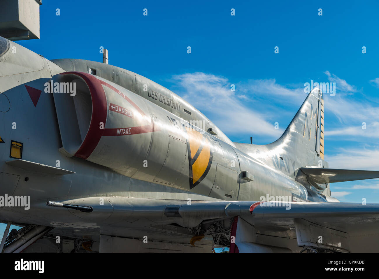 Dem zweiten Weltkrieg Flugzeuge, die USS Midway Museum ist ein maritimes Museum am Navy Pier in San Diego. Stockfoto