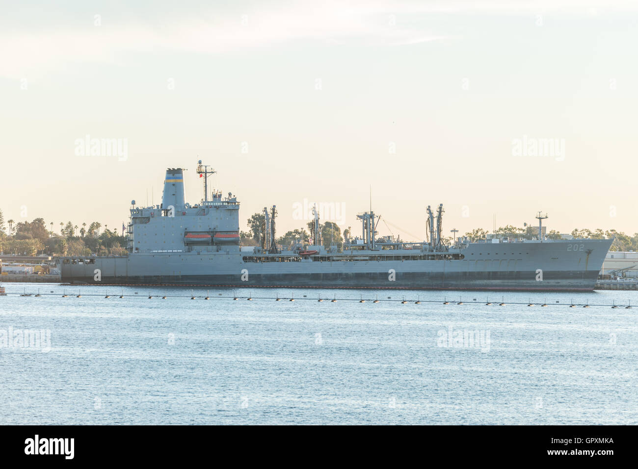 Flugzeugträger angedockt Navy Pier in San Diego Stockfoto