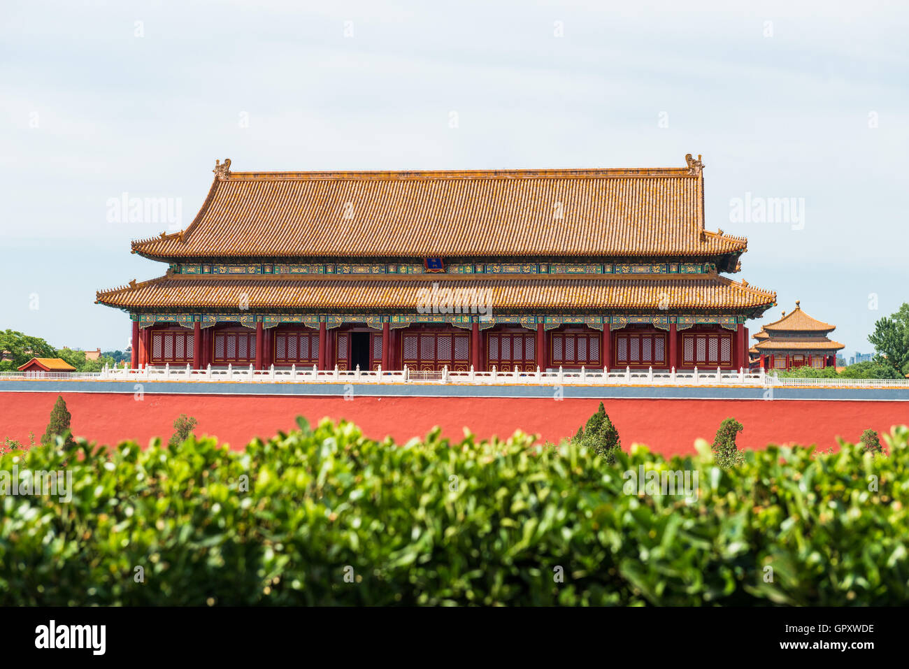 Paläste, Pagoden innerhalb des Territoriums des Museums der verbotenen Stadt in Peking im Herzen der Stadt, China. Stockfoto