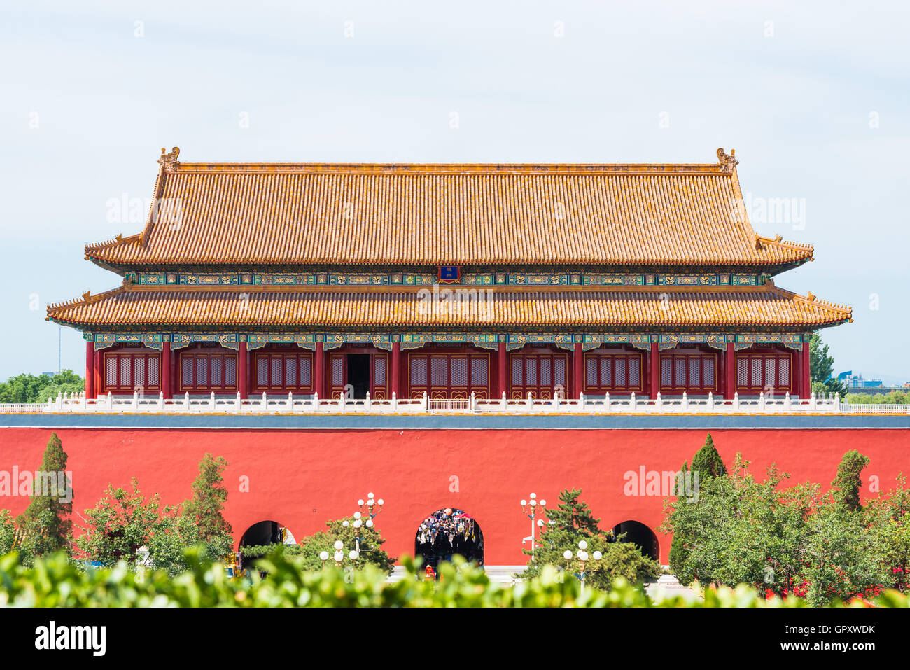 Paläste, Pagoden innerhalb des Territoriums des Museums der verbotenen Stadt in Peking im Herzen der Stadt, China. Stockfoto