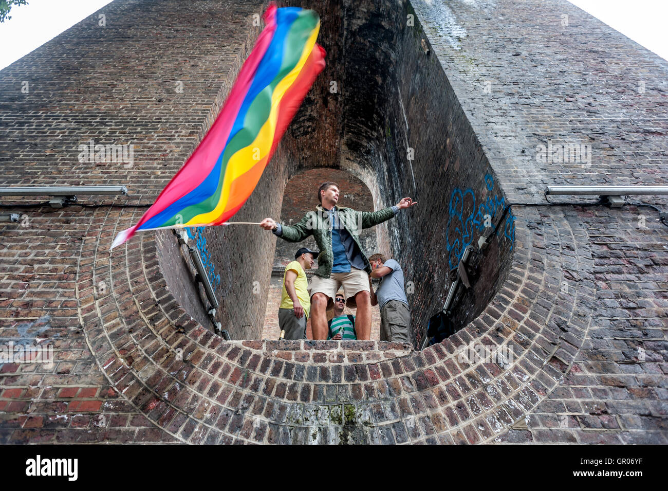Besucher der Pride-Veranstaltung in Brighton Stockfoto