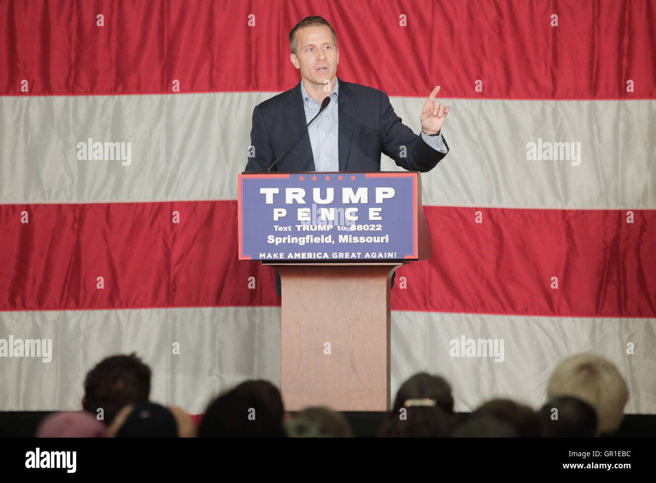 Springfield, Missouri, USA. 6. Sep, 2016. ERIC GREITENS, der republikanische Kandidat für Gouverneur von Missouri, spricht bei einer Rathaus-Veranstaltung bei der Werbetätigkeit mit MIKE PENCE des Springfield Exposition Center in Springfield, Missouri, Dienstag, 6. September 2016. Bildnachweis: Brad Zweerink/ZUMA Draht/Alamy Live-Nachrichten Stockfoto