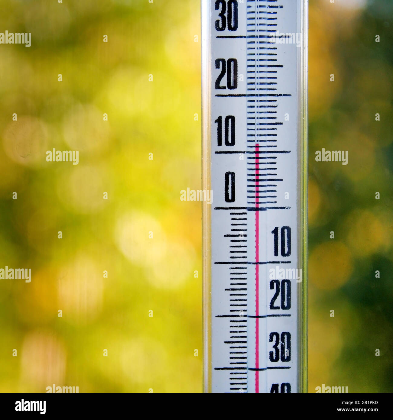 Thermometer zur Messung der Temperatur des Wetters Stockfoto